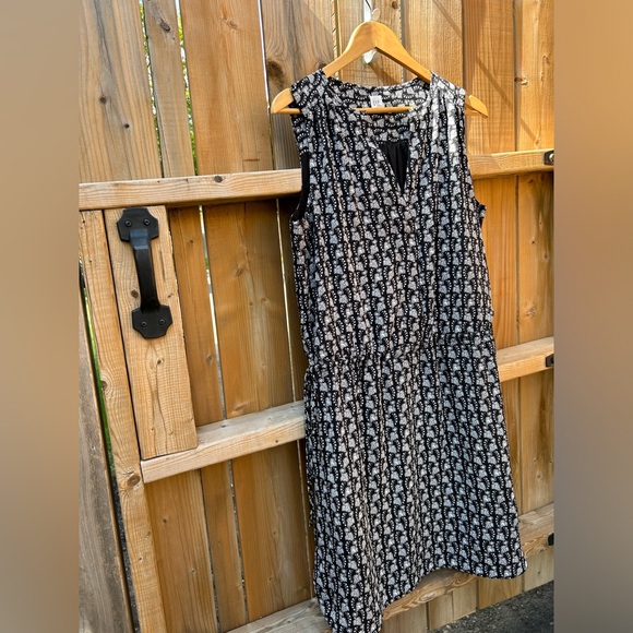 Gap Summer Dress - Picture 2 of 5
